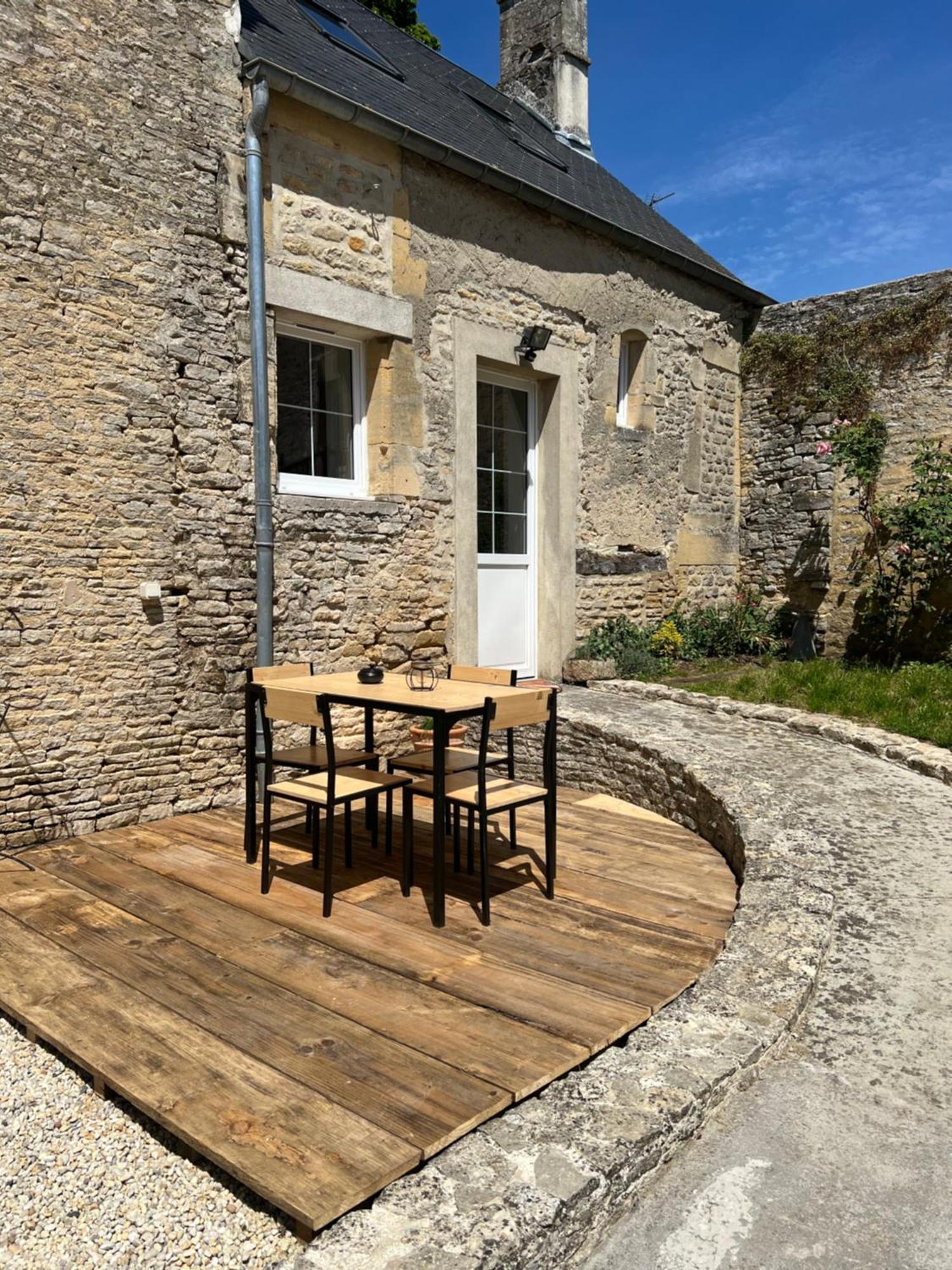 Escapade En Baiocensis Apartment Villiers-le-Sec  Exterior photo